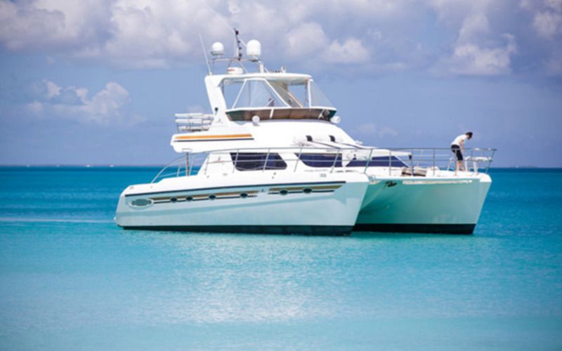 Rent a Africat 420 on Boatsetter