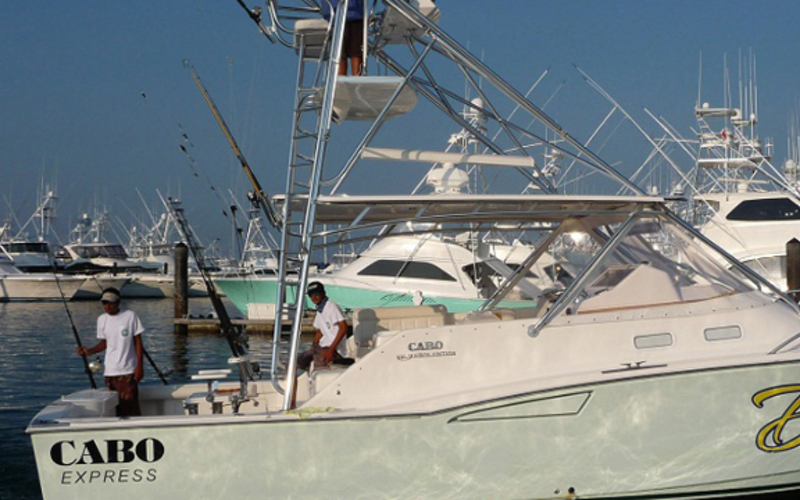 Rent a Cabo Yachts 35 on Boatsetter